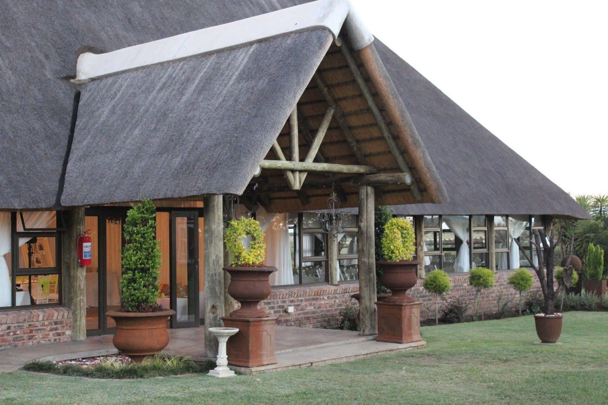 Nauntons Guest House & Wedding Venue Ladysmith Exterior photo
